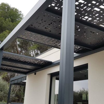 MOB ALU ESPACE à Orange Dans Le Vaucluse : Pergolas Bioclimatiques Sur Mesure